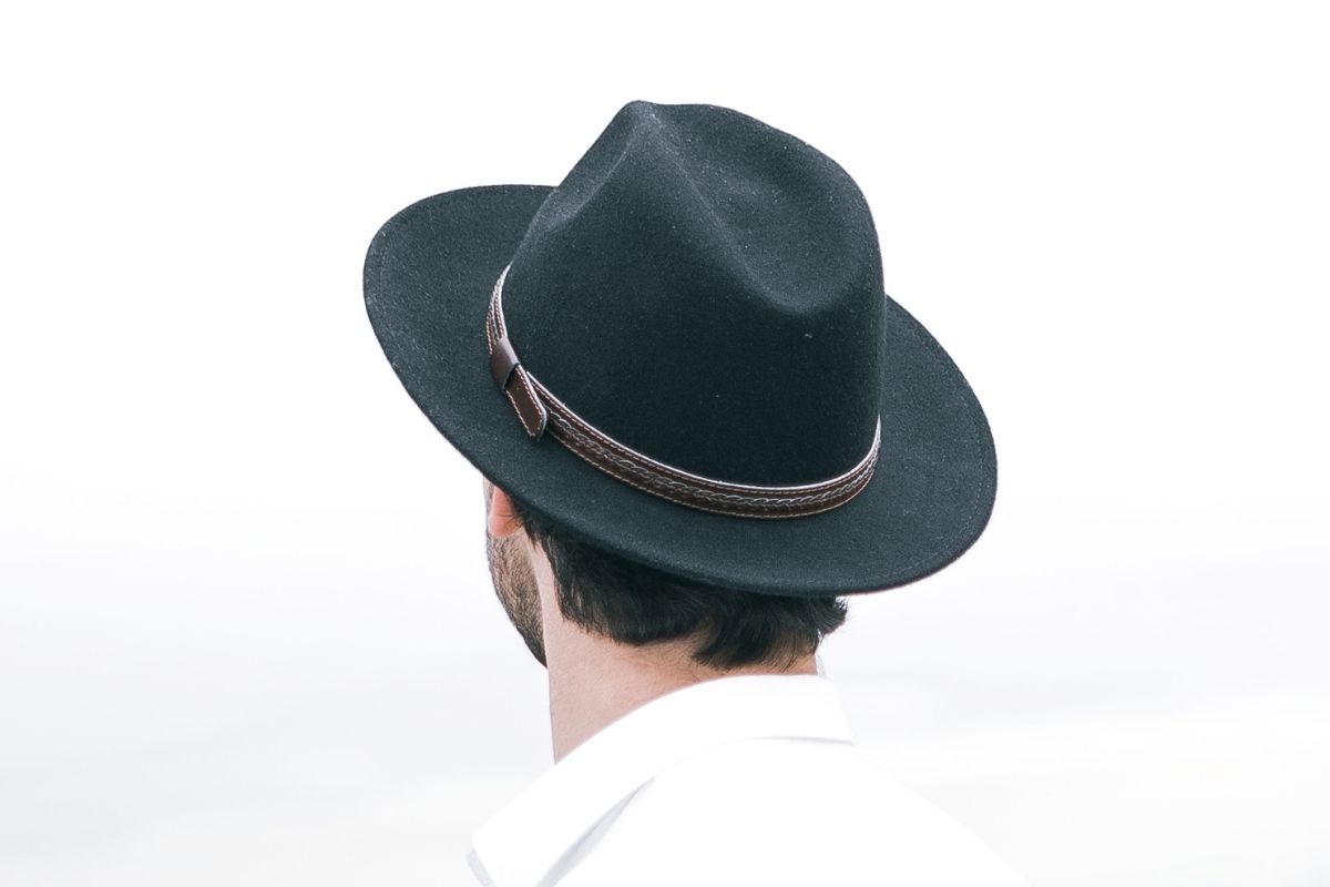 11 Best Hats For Men With Small Heads